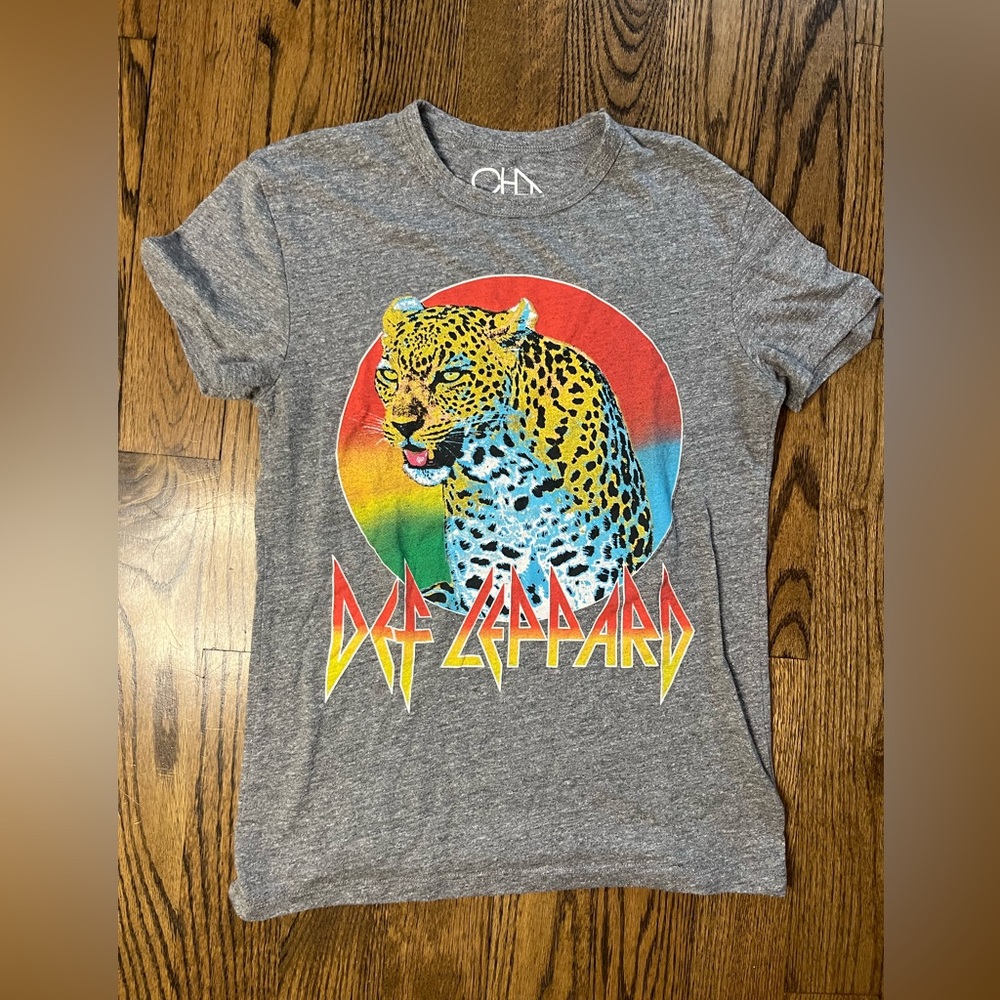 Chaser Def Leppard Gray T-Shirt. Small.
